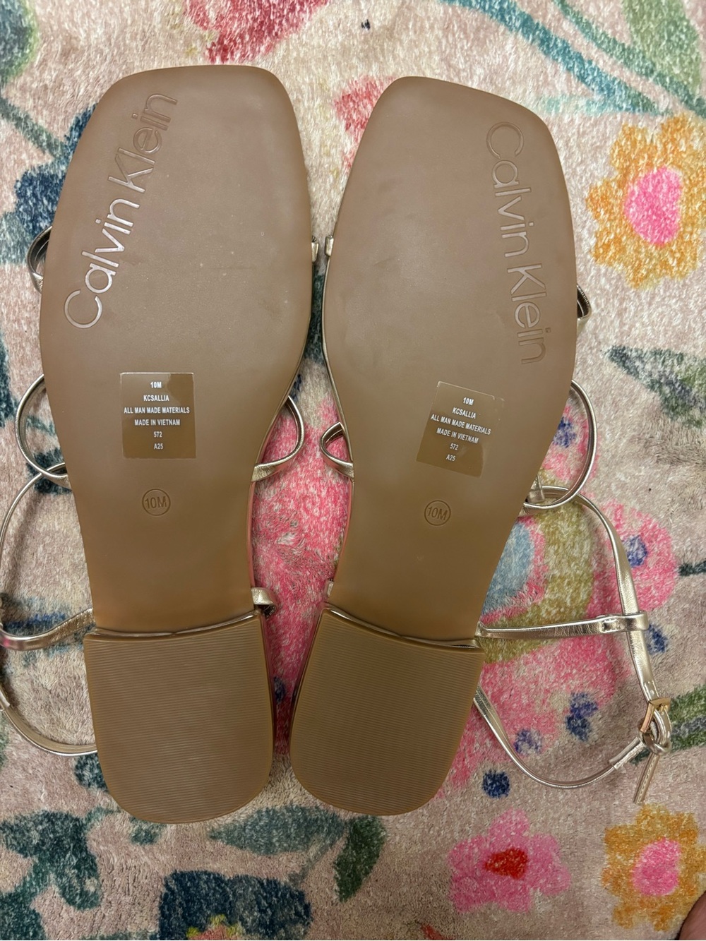 Calvin Klein Metallic Gold Strappy Square-Toe Sandals never worn size 10 - Picture 2 of 2